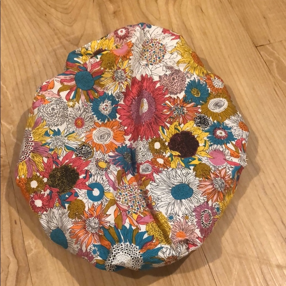 Barely used super cute floral Surgery Bouffant hat